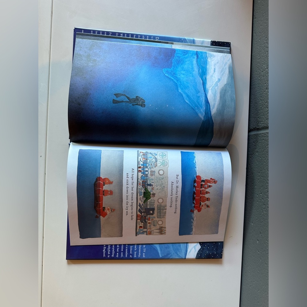 The Search for the Giant Arctic Jellyfish Book - Chloe Savage - Picture 7 of 9